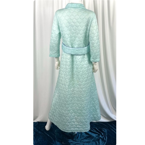 Vintage 60’s 70’s Long Quilted Bed Jacket in Soft Pastel Mint Green • Coat XS/S - Picture 7 of 10